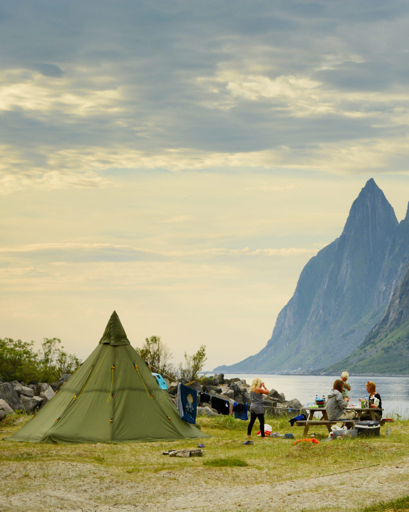 Scenic lakeside camping experience promoting relaxation and outdoor recreation.